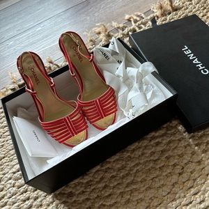 Chanel slingback heels (includes box and packaging)